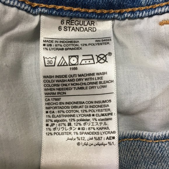 Old Navy 9" Curvy Profile Denim Jean Shorts Size 6 Mid Rise - Picture 7 of 11